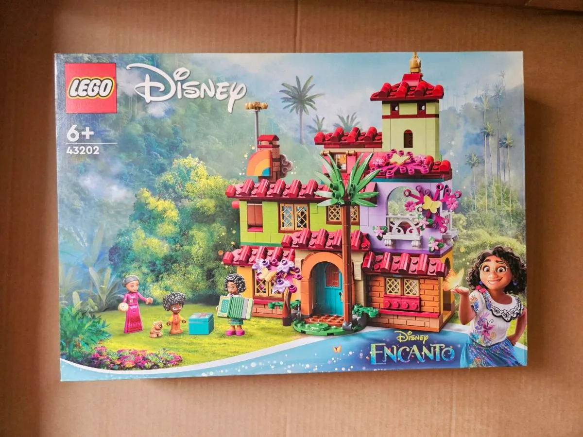 Lego encanto 43202 the madrigal house