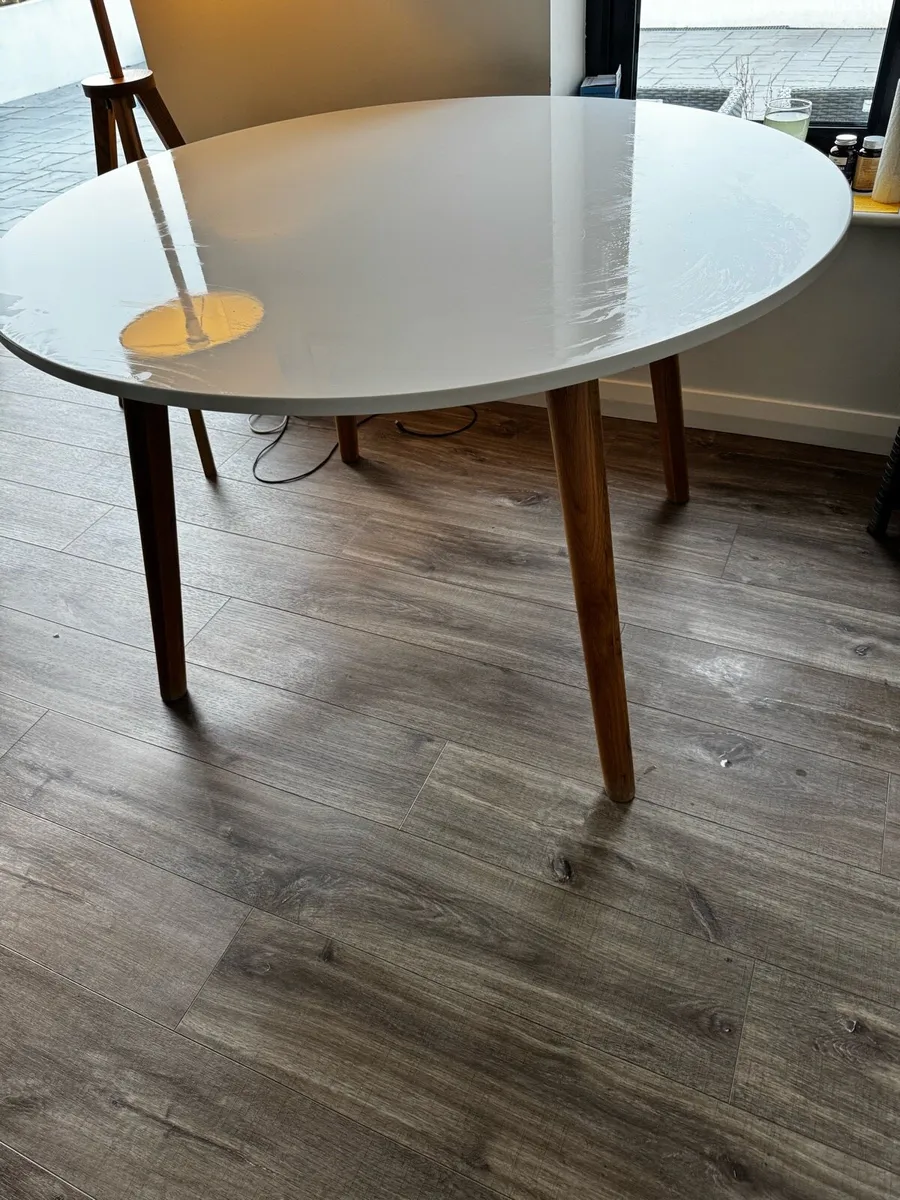 EZ Living Dining Table - must sell fast - Image 1