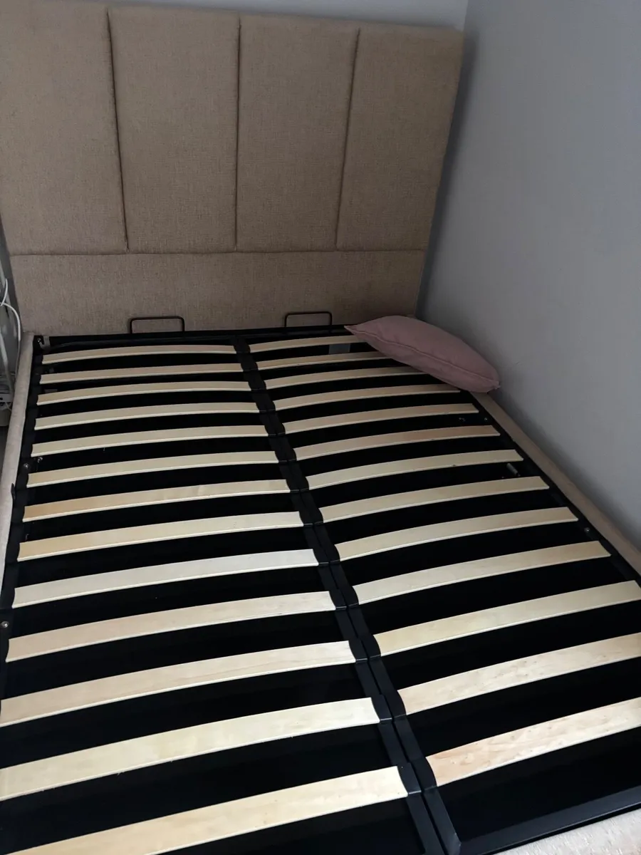 Bed - Image 4