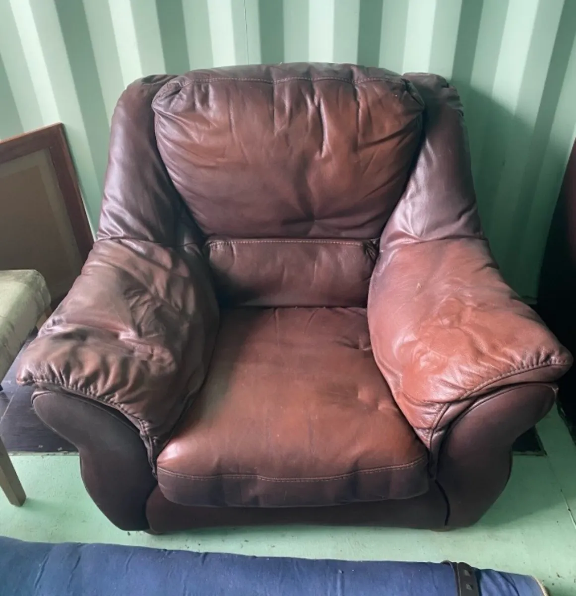 Free leather chair free leather couch free 4ft6 HB - Image 1