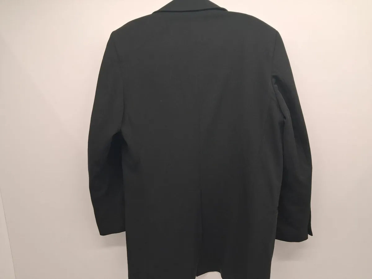 Online Auction Of A Specchio Jacket & More! - Image 3
