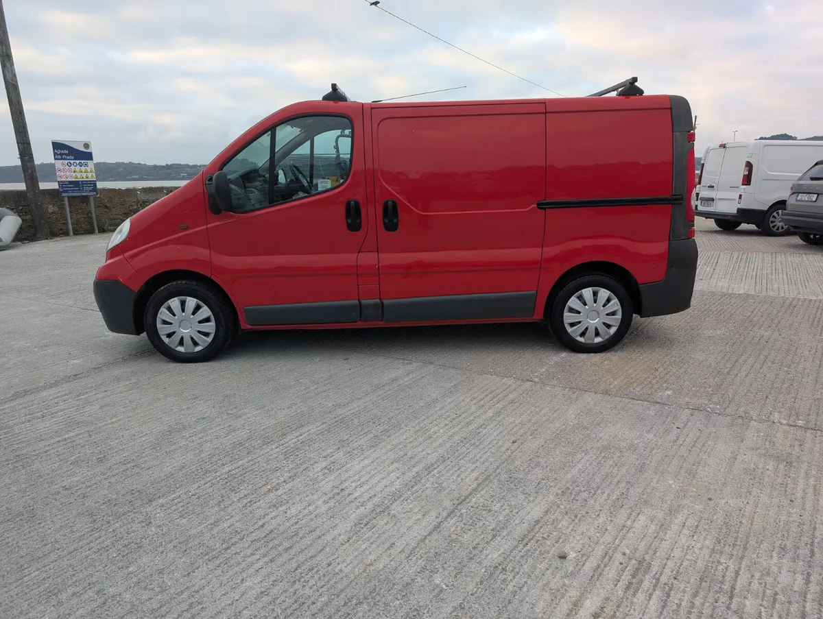Opel Vivaro 2012 - Image 4