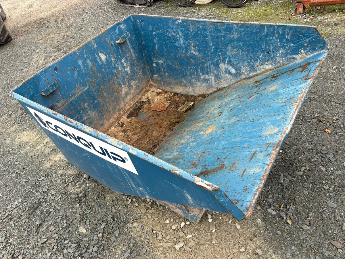 Tipping skip - Image 3