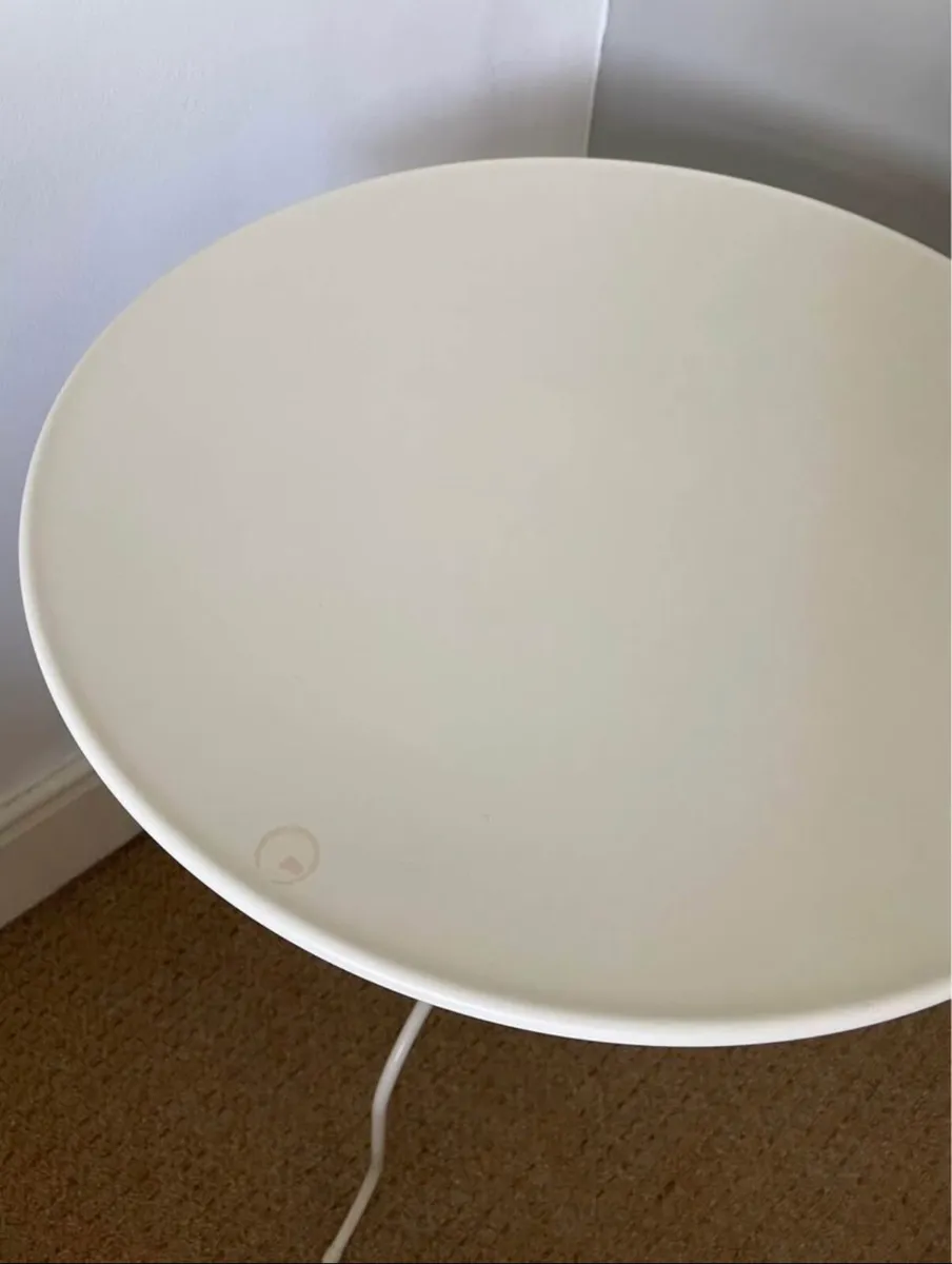 Small white side table - Image 2