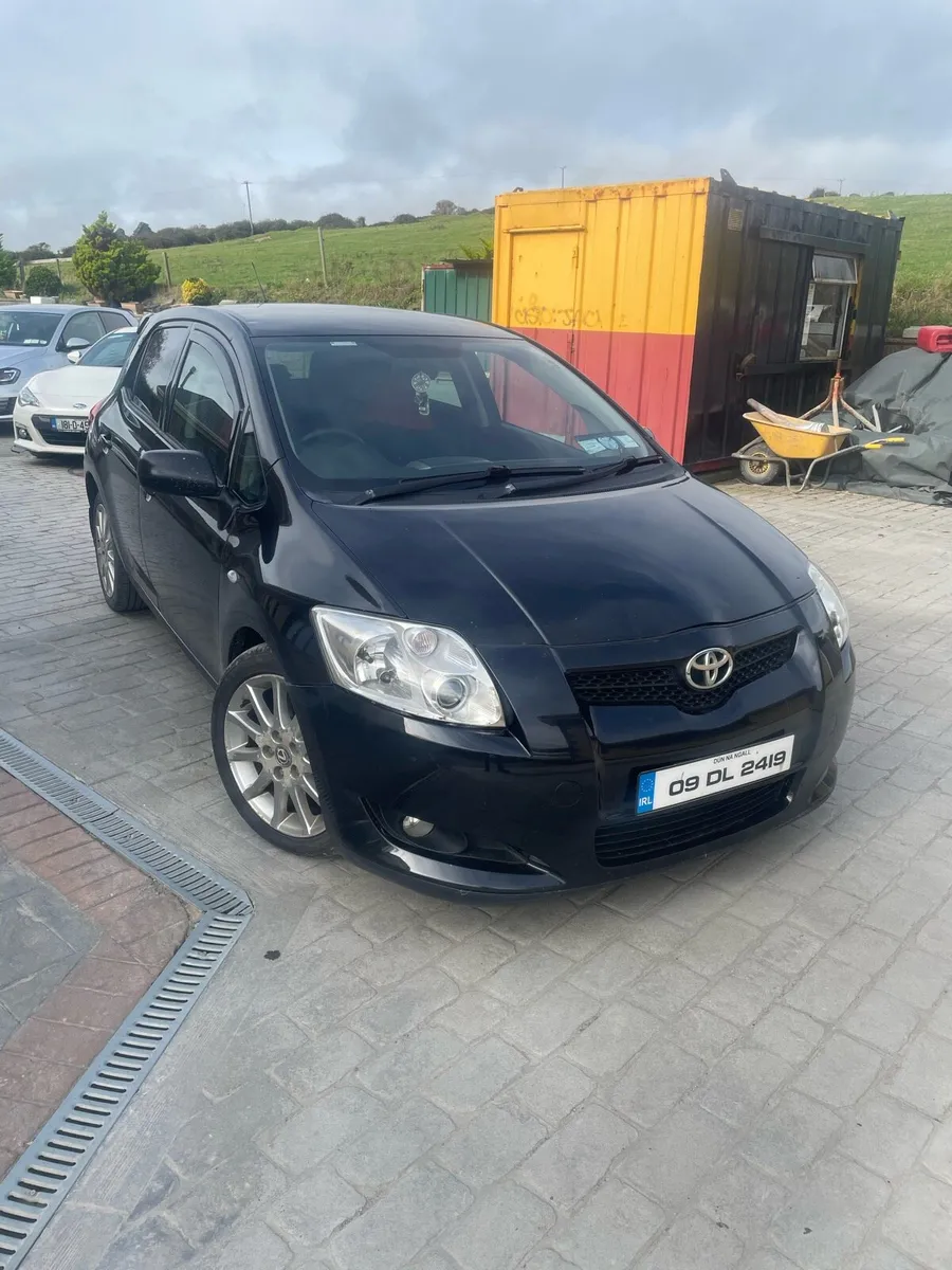 Toyota auris 2009 - Image 1
