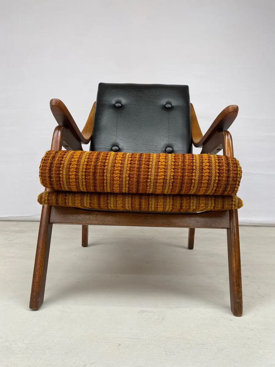 Mid Century Retro Danish Armchair - Image 3