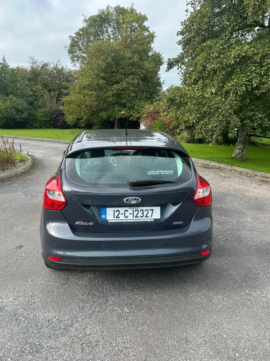 Ford Focus 2012 - Image 2