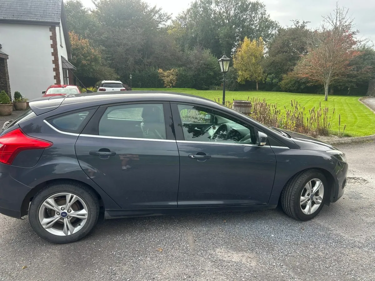 Ford Focus 2012 - Image 3