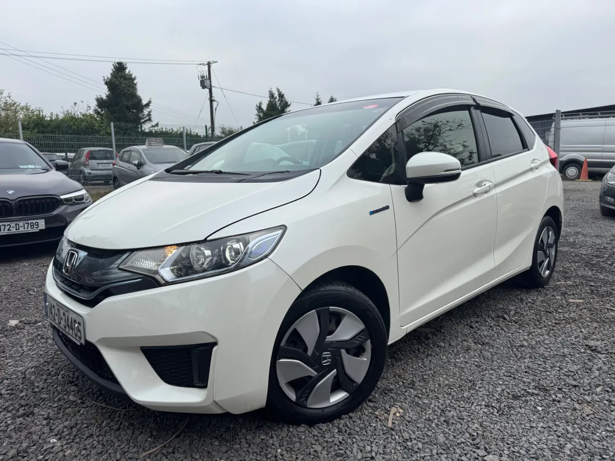 Honda Fit (jazz) Hybrid Automatic - Image 2