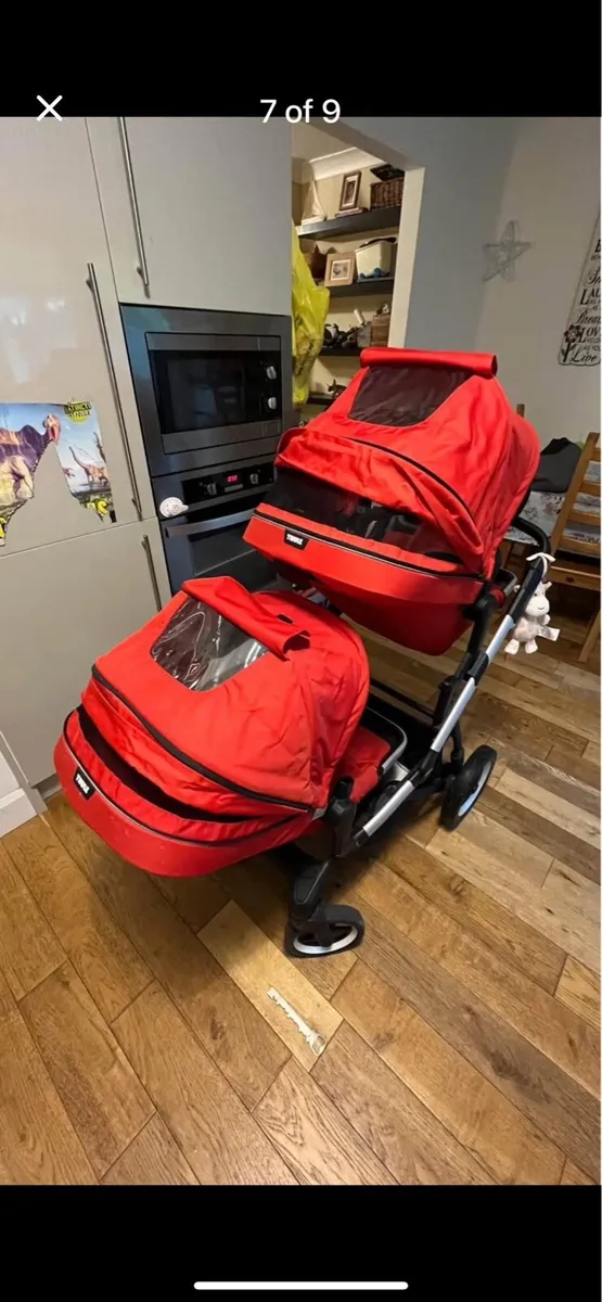 Thule Sleek Double stroller with bassinets - Image 3