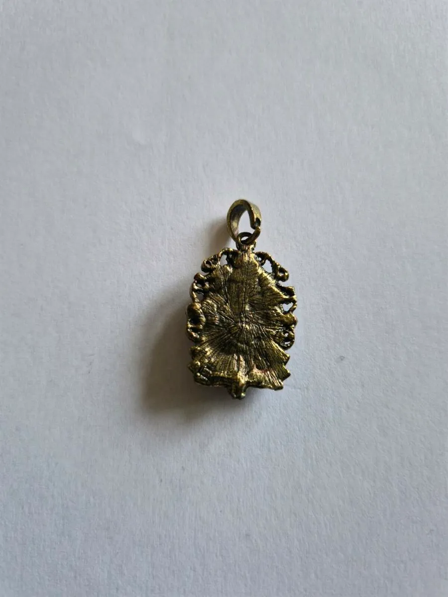 Cameo ladies pendant - Image 3