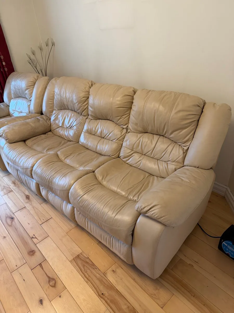 3+1 Beige Leather Recliner Sofa Set - Image 4