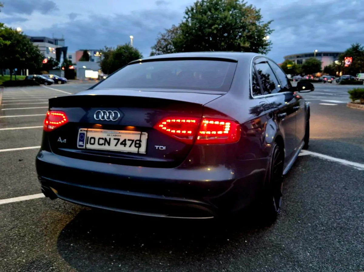 2010 AUDI A4  S-LINE SS 2.0TDI - Image 4