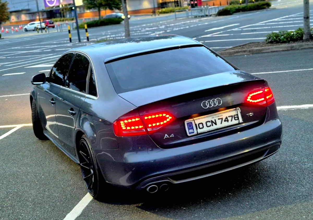 2010 AUDI A4  S-LINE SS 2.0TDI - Image 1