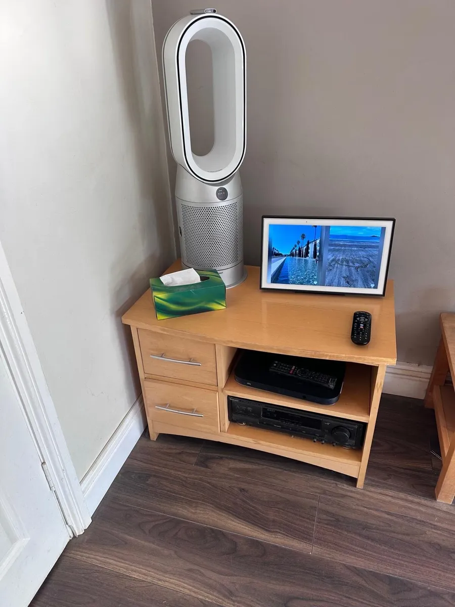 Kitchen table, coffee table and TV unit - Image 3