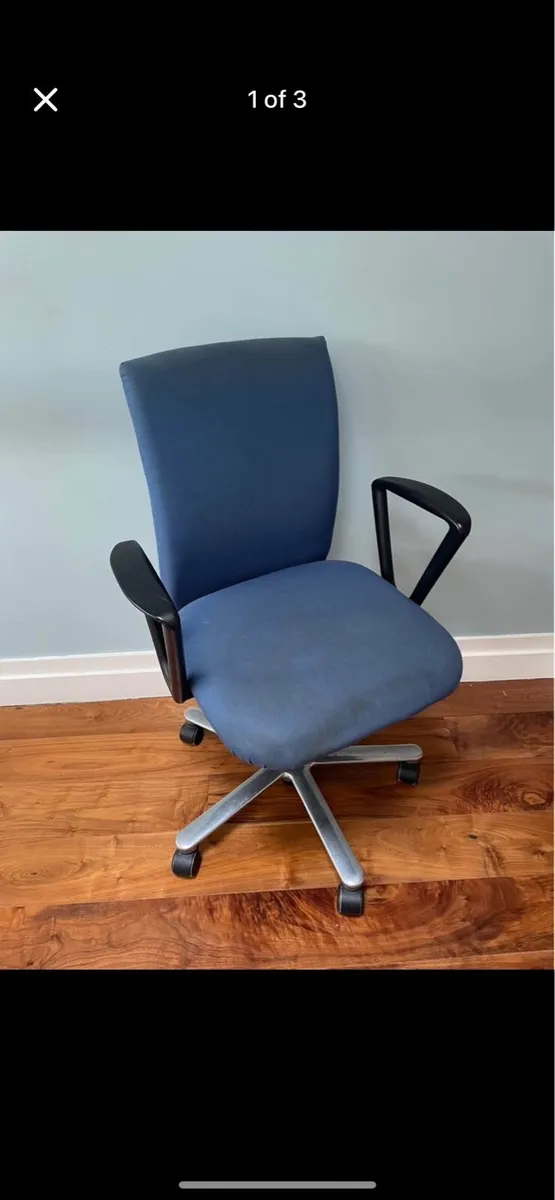 Desk chair - Image 1