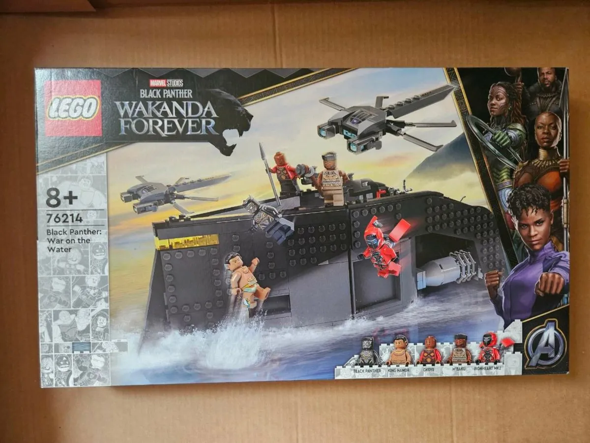Lego war on the water 76214 wakanda forever