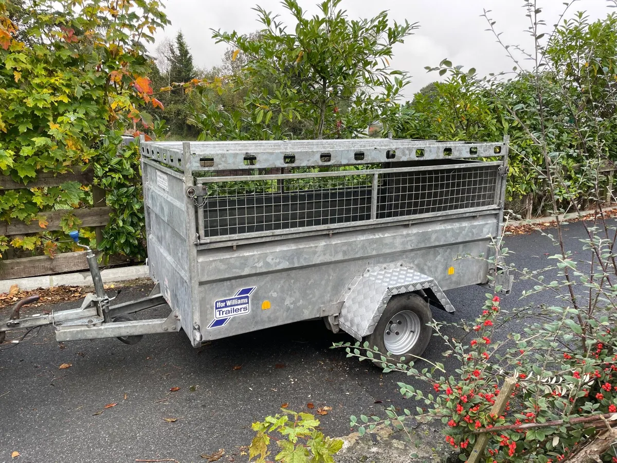 Trailer - Image 1