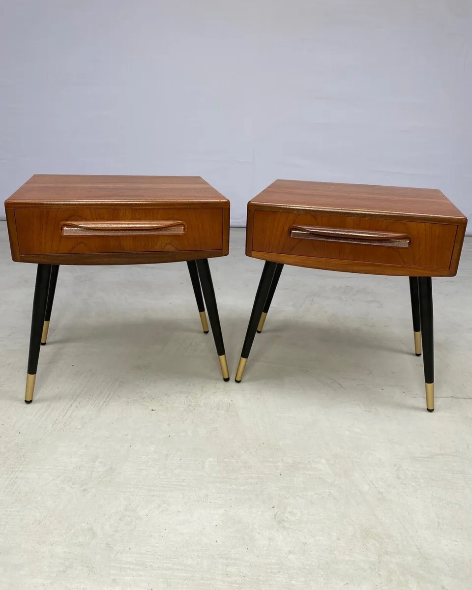 Mid Century Pair of G Plan Bedside Tables - Image 3