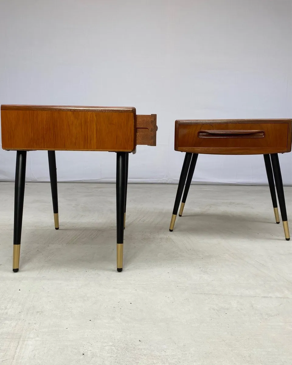 Mid Century Pair of G Plan Bedside Tables - Image 4