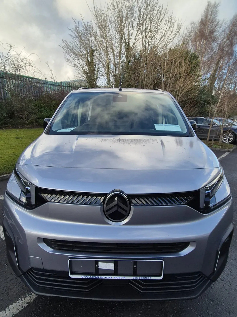 CITROEN BERLINGO / 2025 / 7 SEATER / AUTO / WAV!! - Image 3