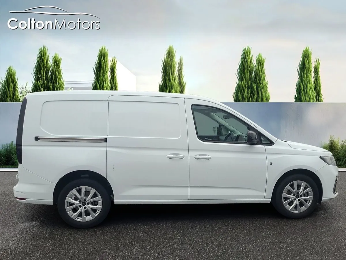 Ford Transit Connect Transit Connect LWB Limited - Image 4