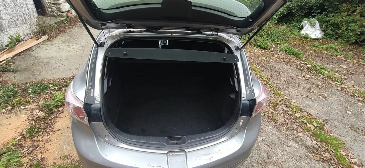 Mazda Mazda3 2010 - Image 3