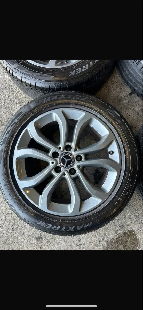 18” Genuine Mercedes C class alloys - Image 4