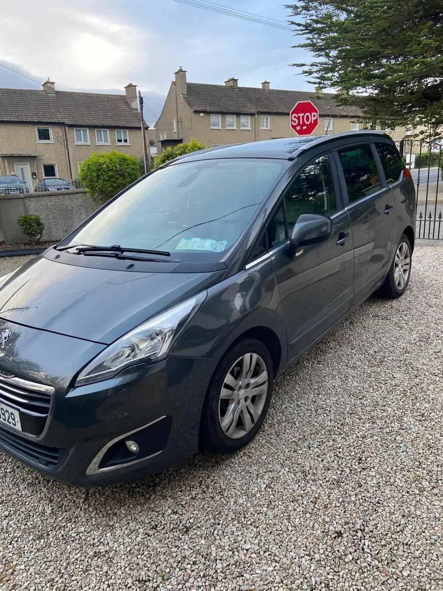Peugeot 5008 2015 - Image 4