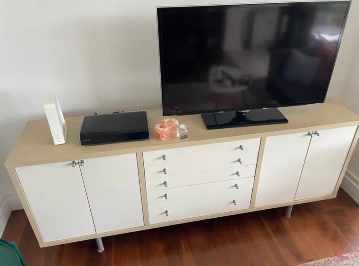 TV stand/cabinet - Image 1