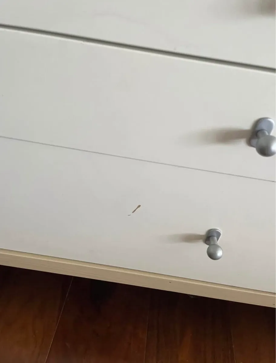 TV stand/cabinet - Image 3