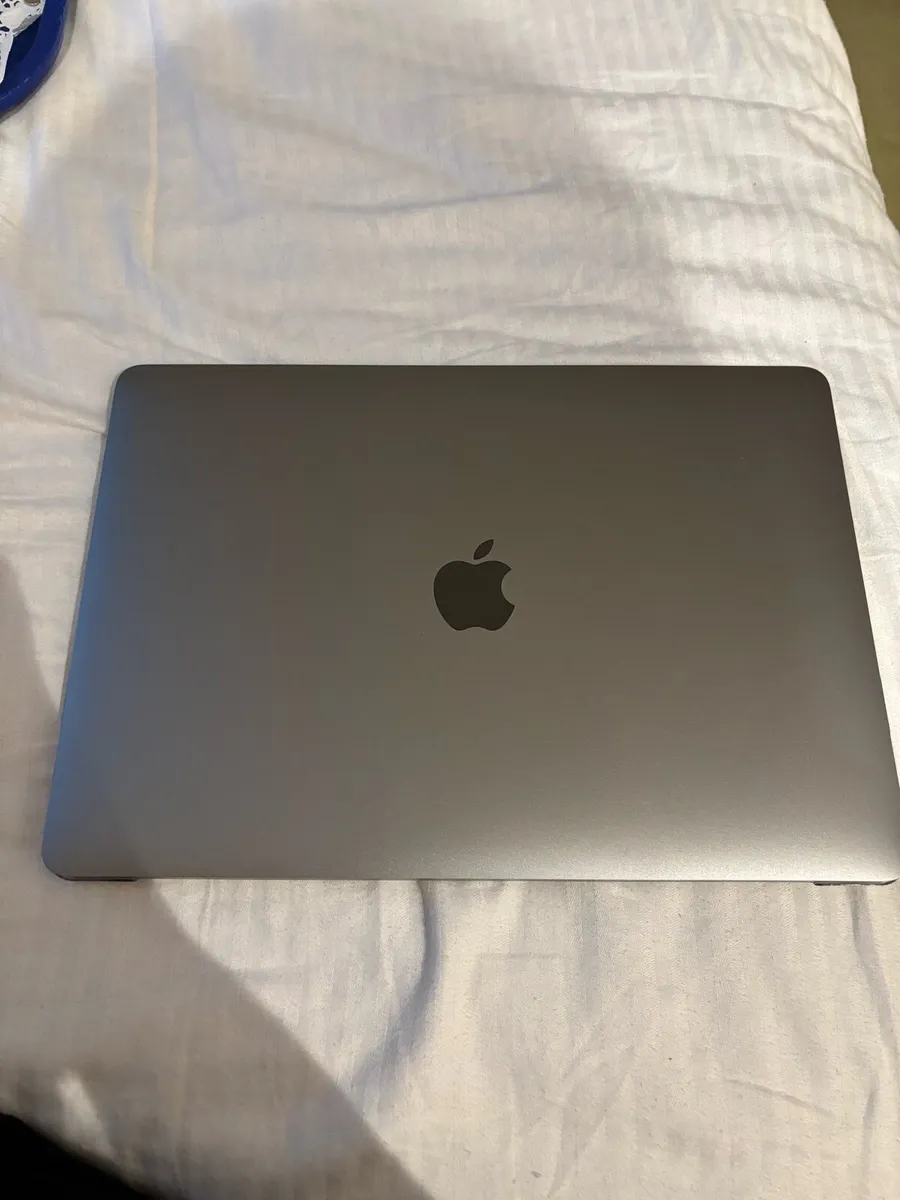 MacBook Air - Image 1