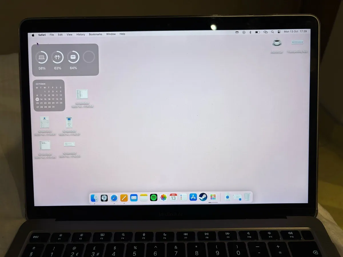 MacBook Air - Image 3