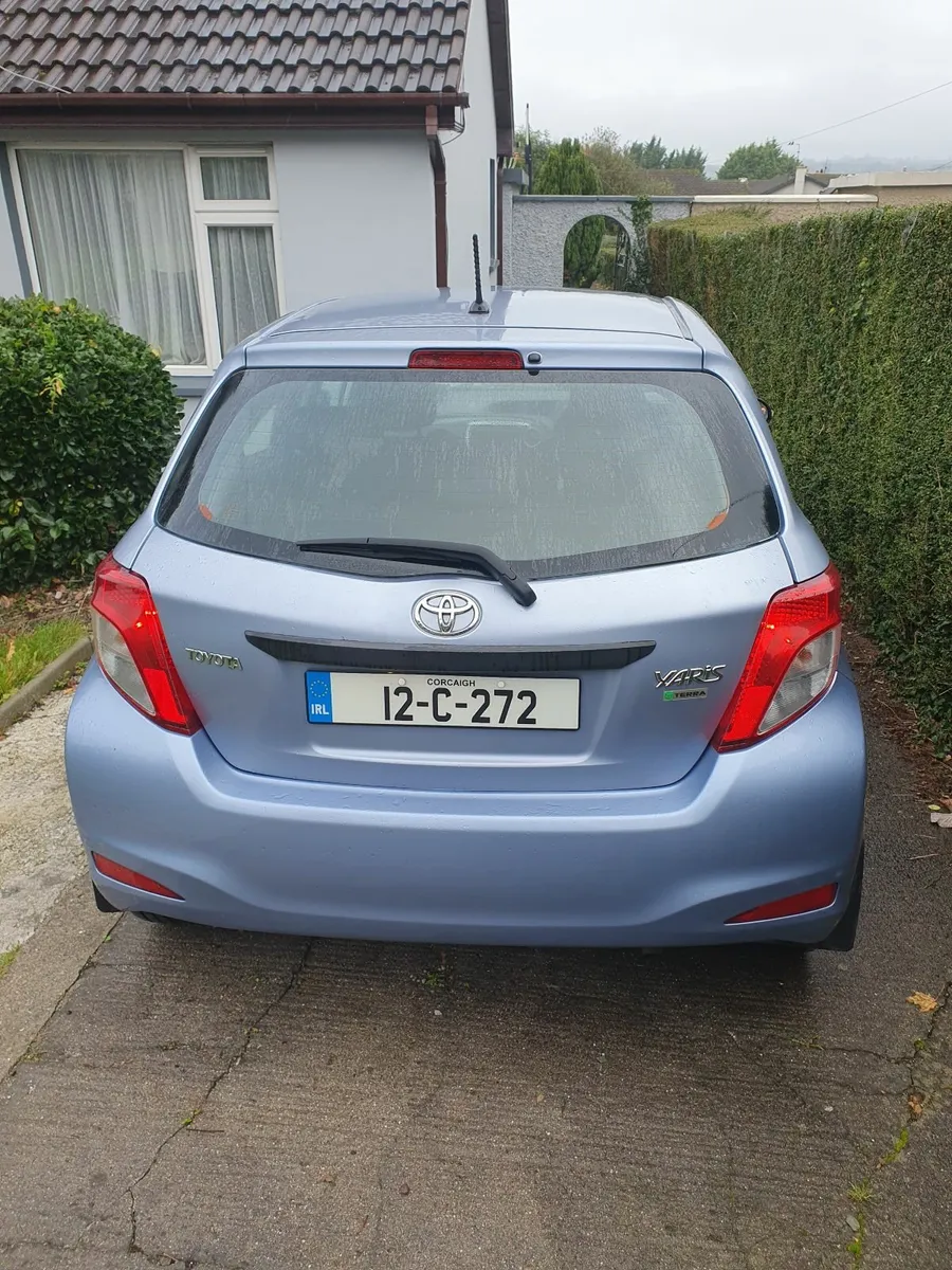 Toyota Yaris 2012 - Image 4