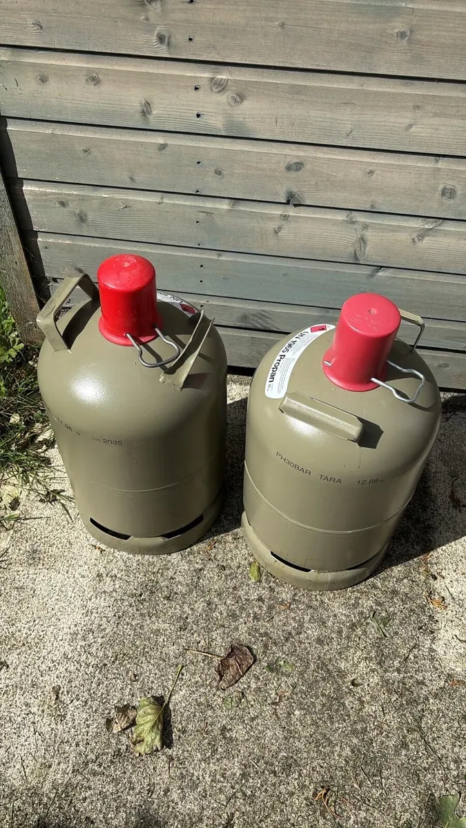 11 kg steel Gas Bottles, German, full - Image 1