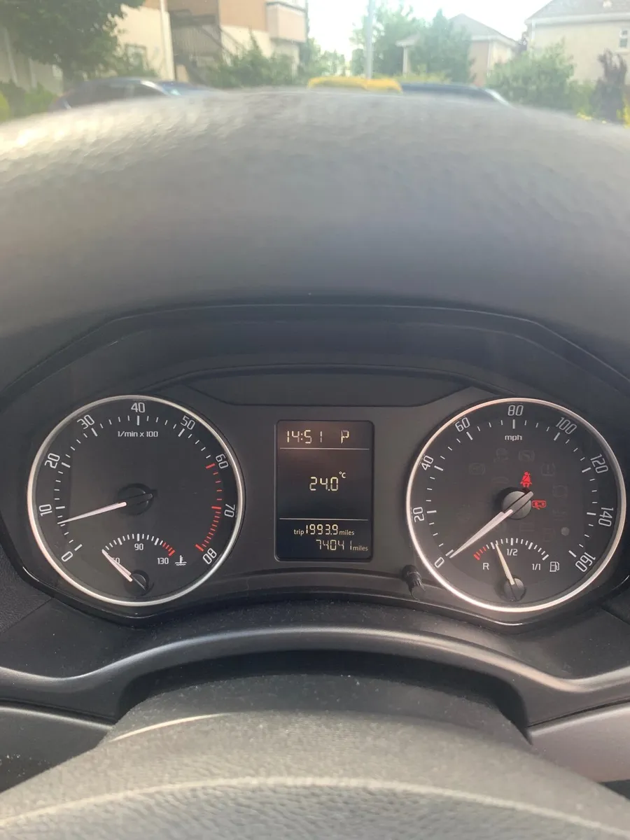 Skoda Octavia 1.4 TSI petrol 2012 - Image 1