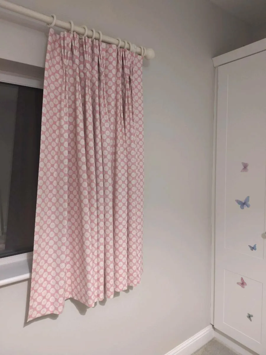 Curtains - Image 4