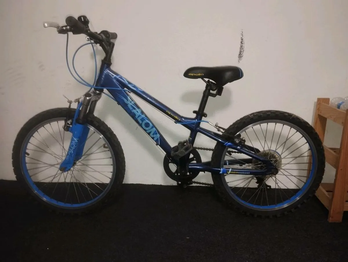 Boys 20inch bike - Image 2