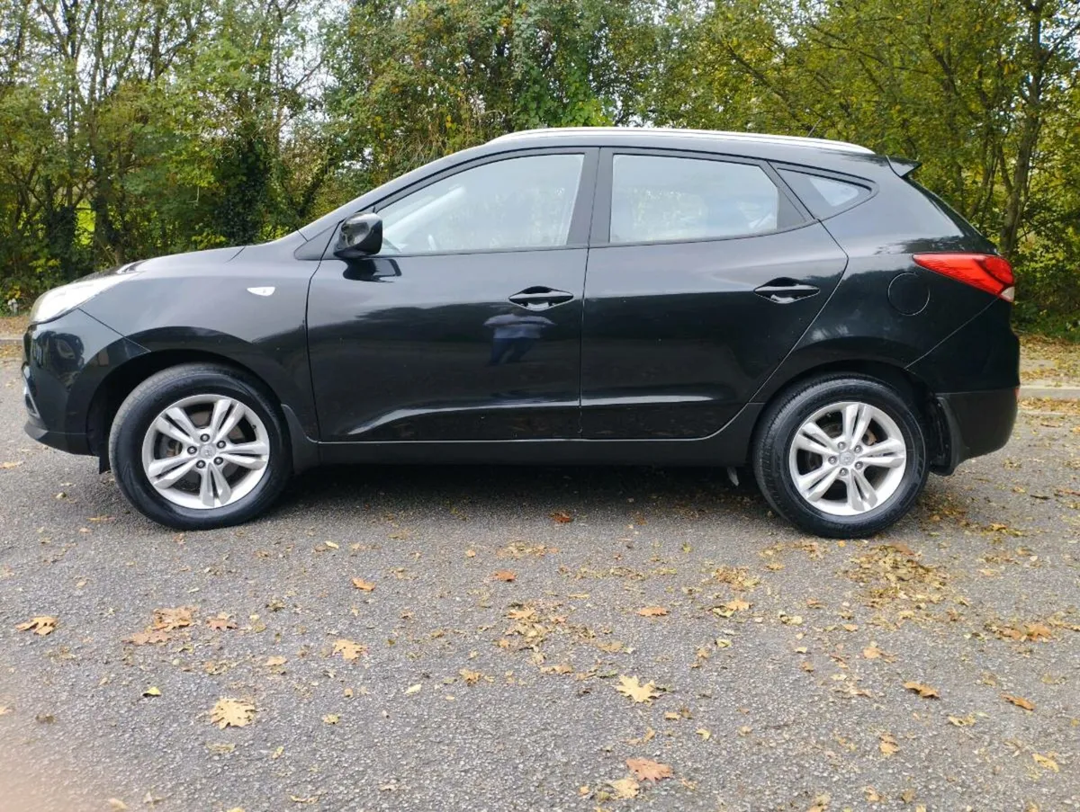 2011 Hyundai ix35 1.7 D 6 speed manual - Image 4