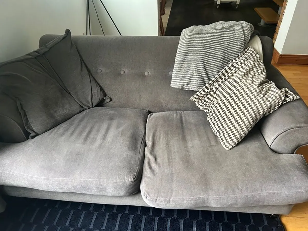 Sofa - Image 3
