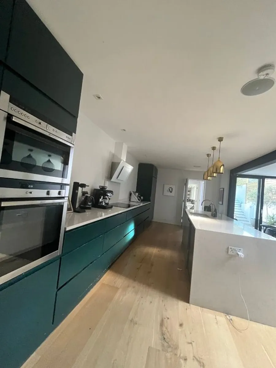 Kitchen - Image 4