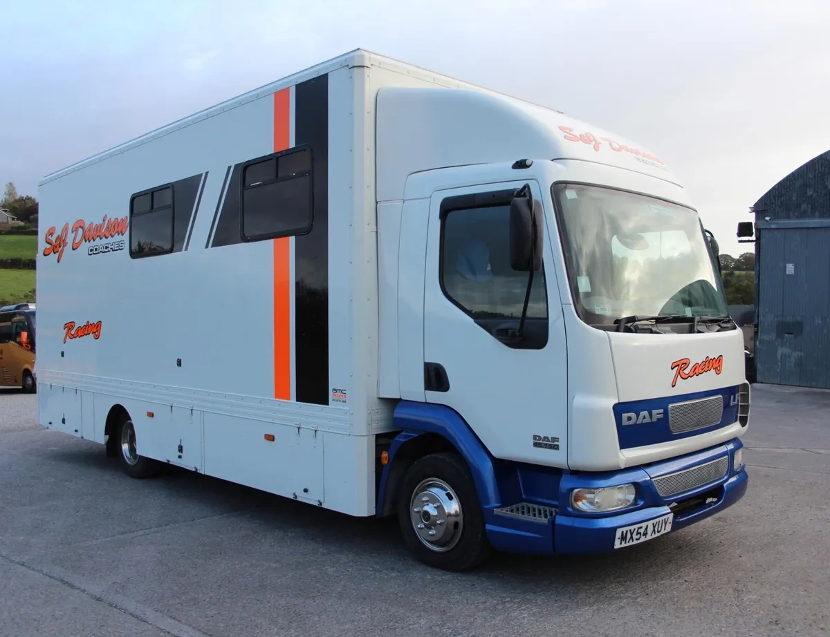 Daf LF Race Truck with Tail Lift - Image 4