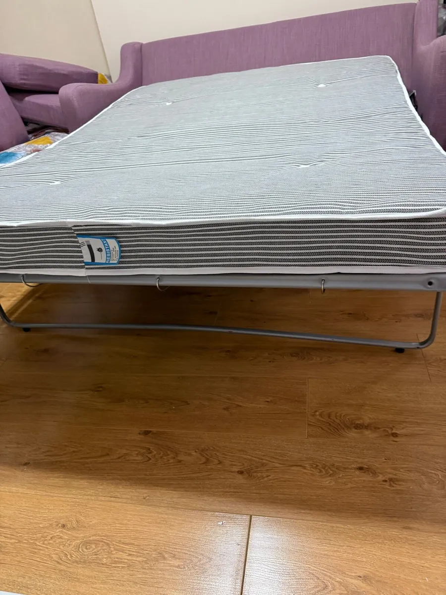 Sofa bed - Image 3
