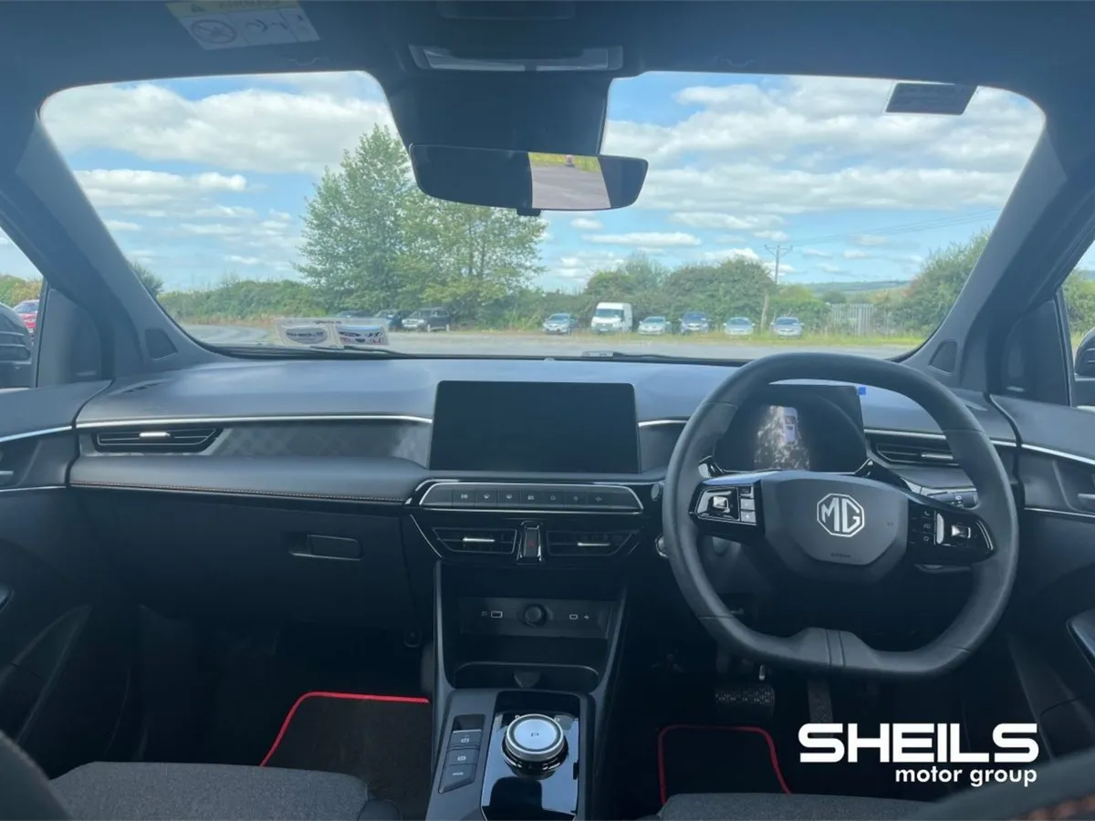 MG MG3 Excite Hybrid  5DR Auto - Image 3