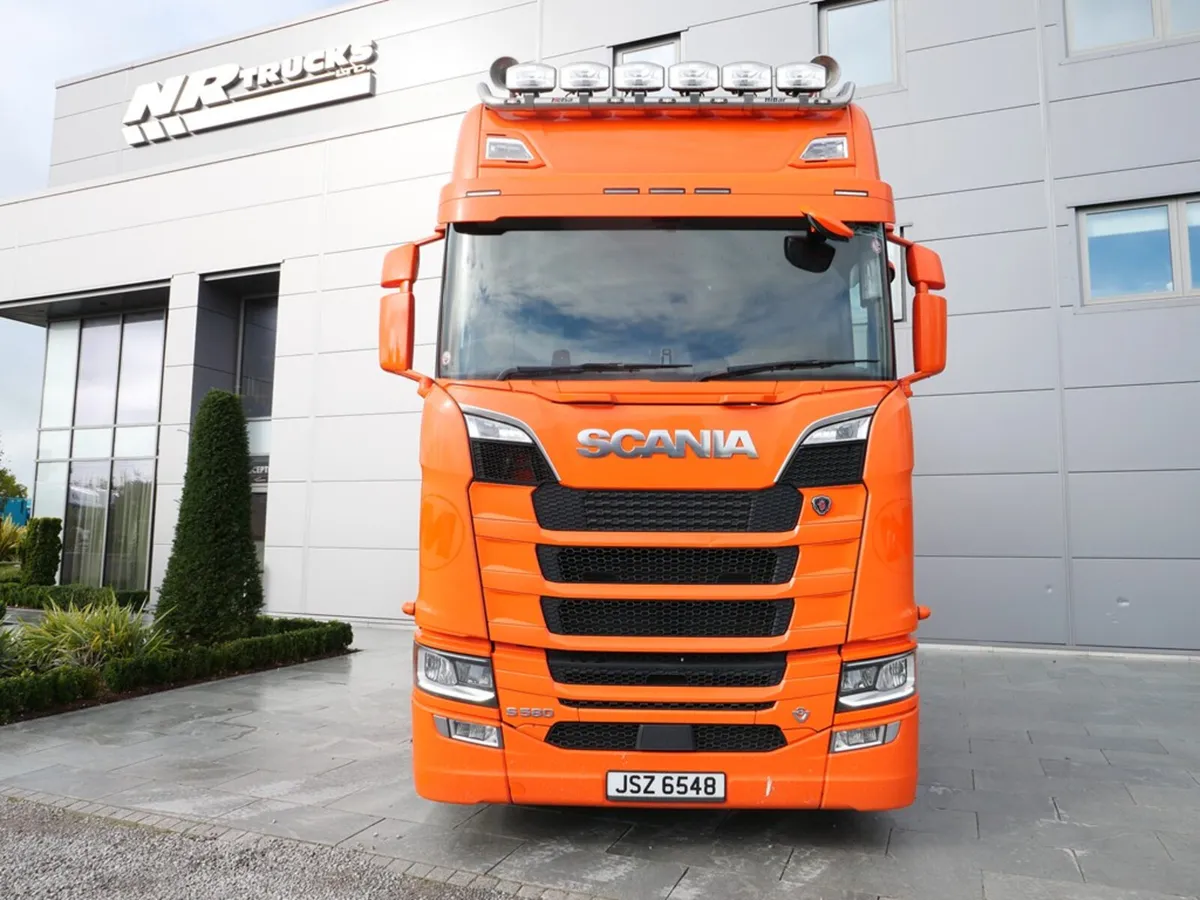 Scania S580 N/G Highline 6x2 Midlift Auto gearbox - Image 2