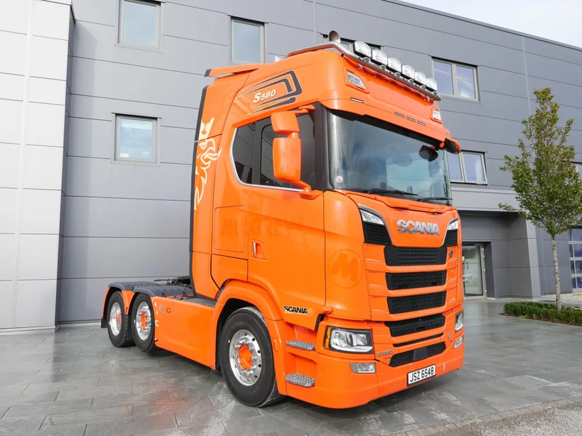 Scania S580 N/G Highline 6x2 Midlift Auto gearbox - Image 1