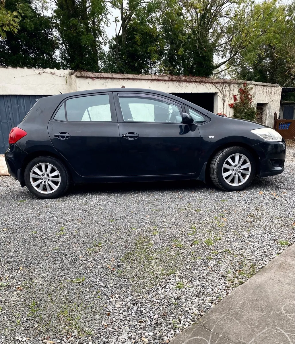 Toyota Auris 2009 - Image 4