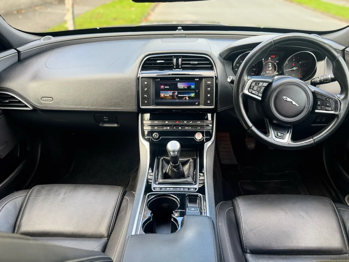 Jaguar XE 2.0 D R-SPORT 163PS Nct 08/27 - Image 2