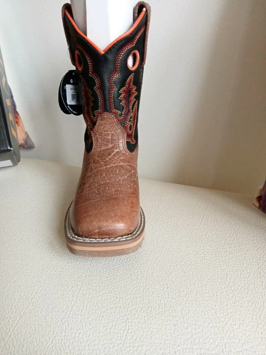 Boots - Image 1