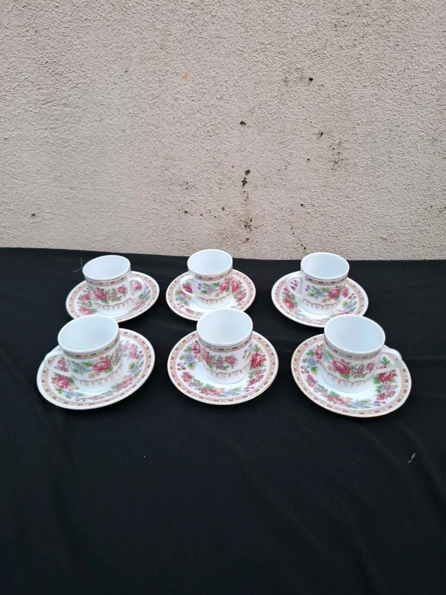 6 china espresso cups and saucers - Image 1